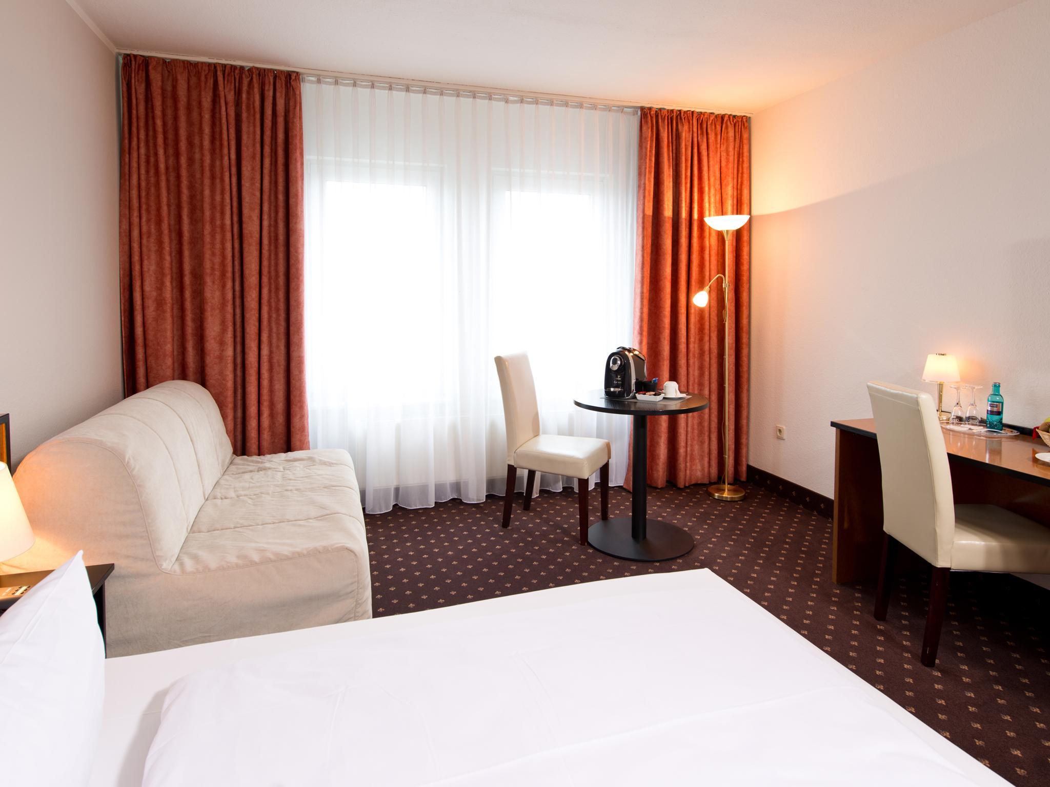 Achat Hotel Hockenheim Exterior foto